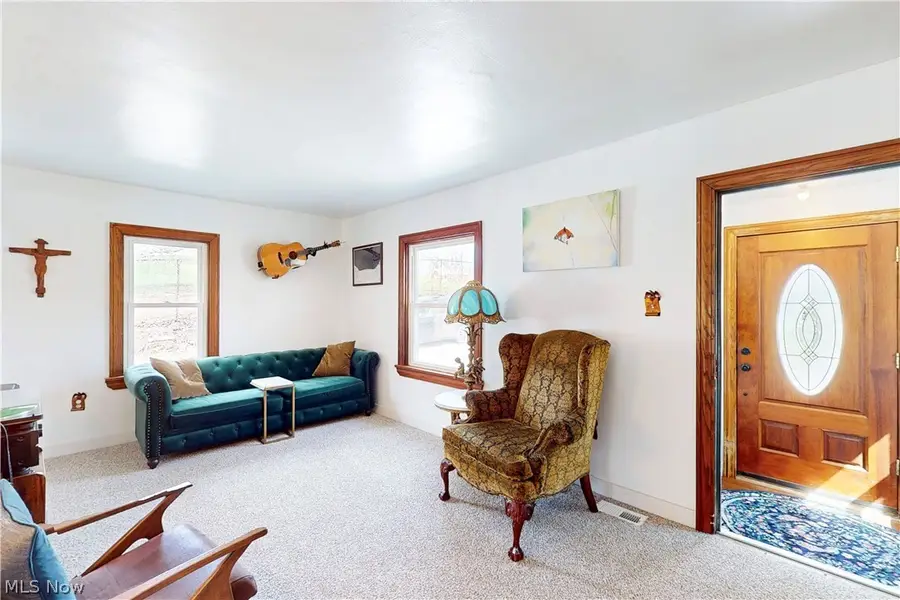 701 Lovers Lane, Steubenville, OH 43953 - #3