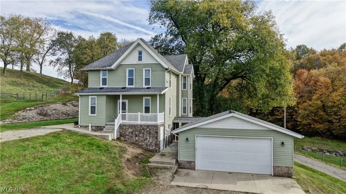 6895 Kemary Sw Avenue, Navarre, OH 44662 - #1