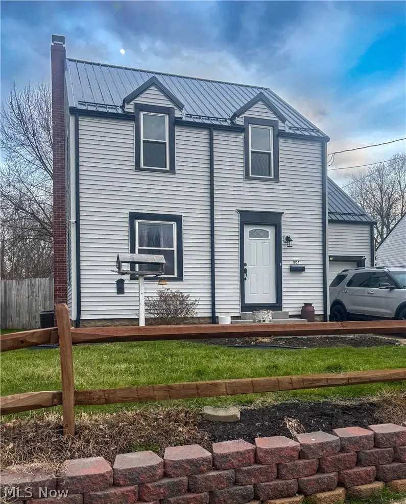 804 15th Sw Street, Massillon, OH 44647 - #1