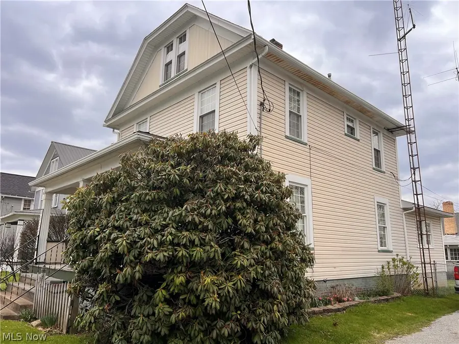 189 W Martin Street, East Palestine, OH 44413 - #3