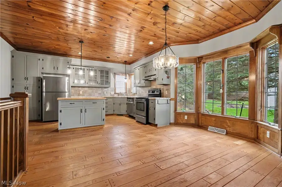 268 S Bayshore Drive, Columbiana, OH 44408 - #3