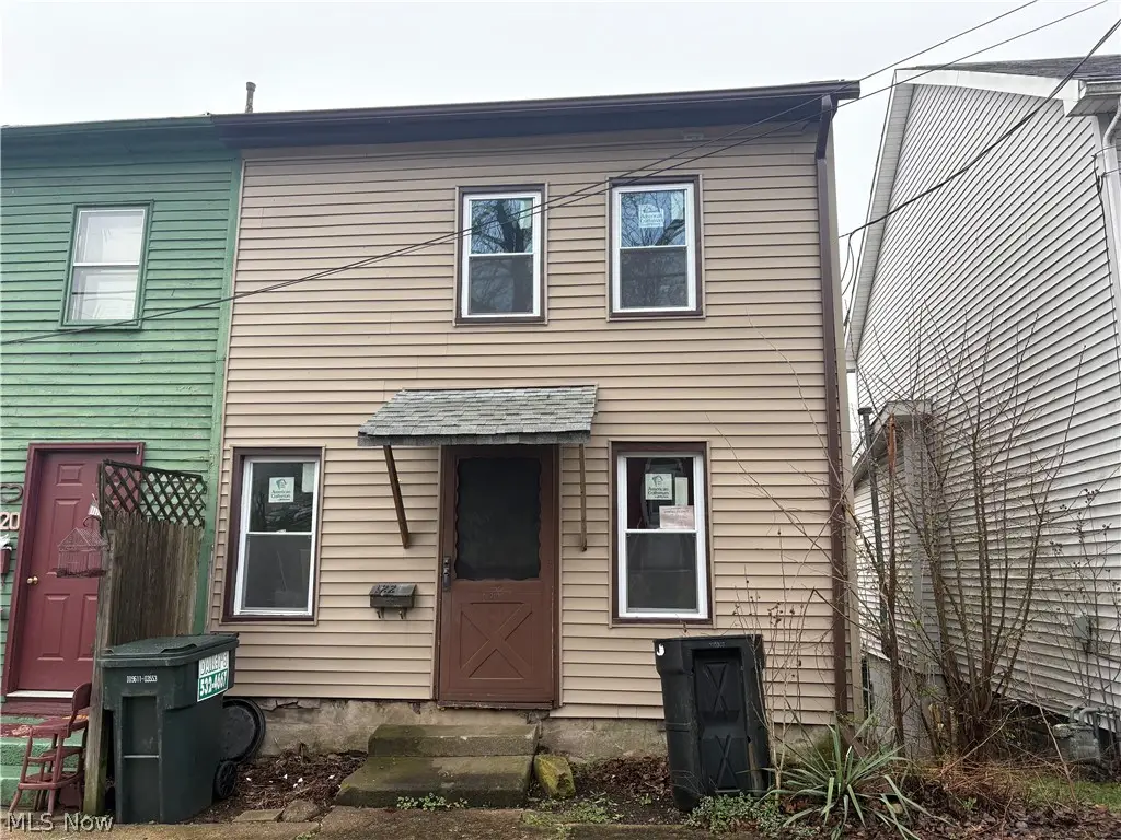 122 W Chestnut Street, Lisbon, OH 44432 - #1