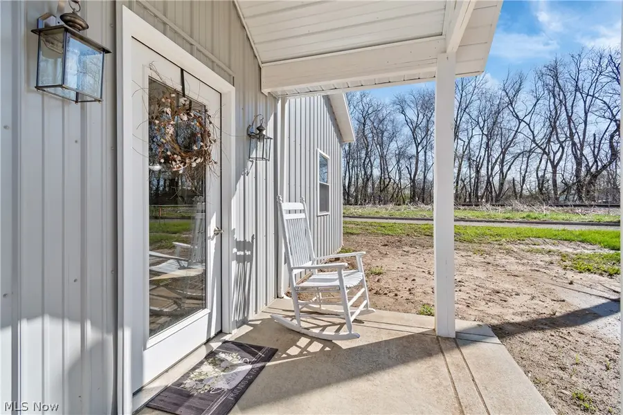 515 Pine Nw Street, Beach City, OH 44608 - #2