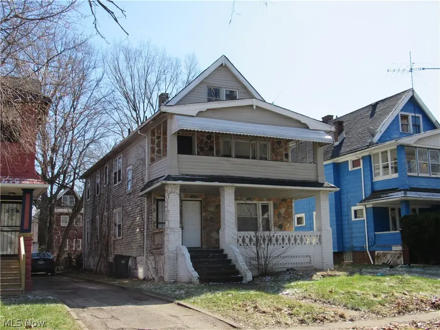 1427 E 133rd Street, East Cleveland, OH 44112 - #2