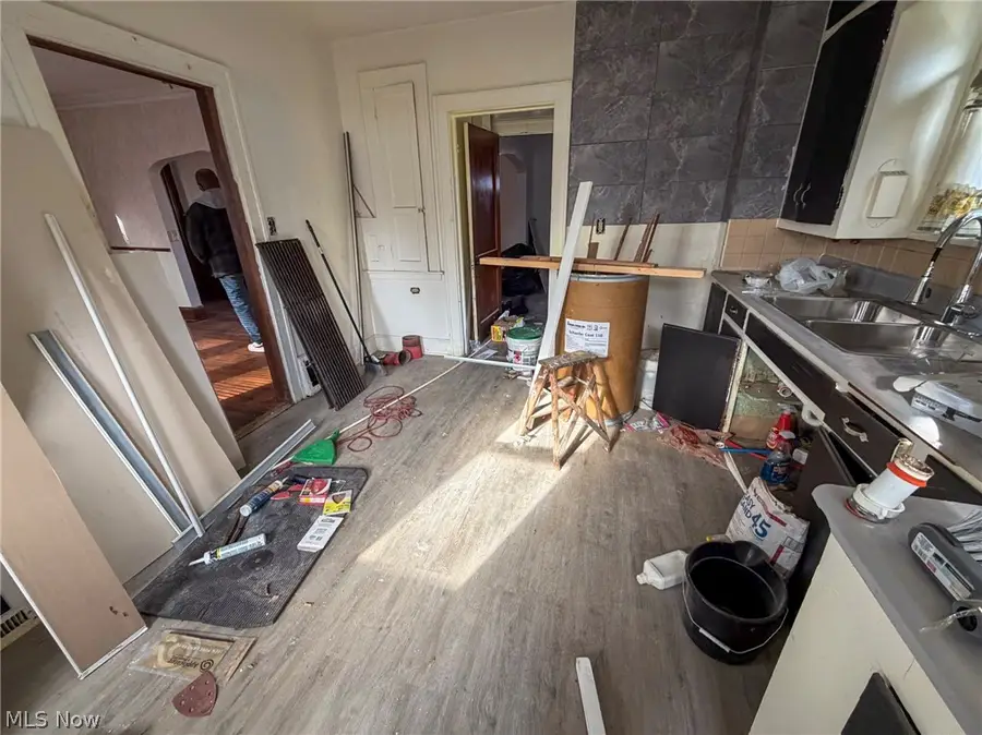 2233 Glenwood Avenue, Youngstown, OH 44511 - #2