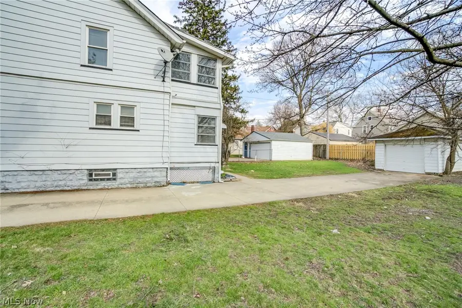 104 Columbus Street, Bedford, OH 44146 - #3