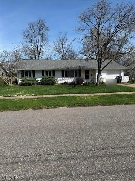 112 Meadow Drive, Berea, OH 44017