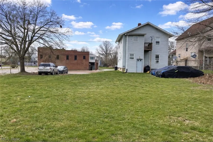 296 Cole Avenue, Akron, OH 44301 - #2