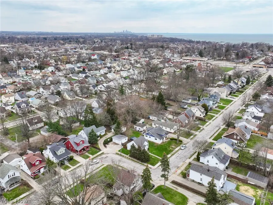 19200 Pasnow Avenue, Euclid, OH 44119 - #3