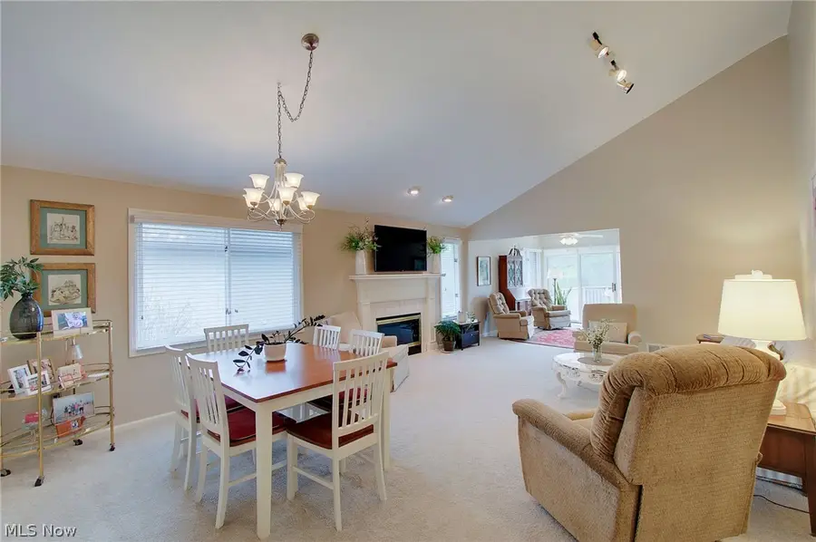 1027 Heath Way, Stow, OH 44224 - #3