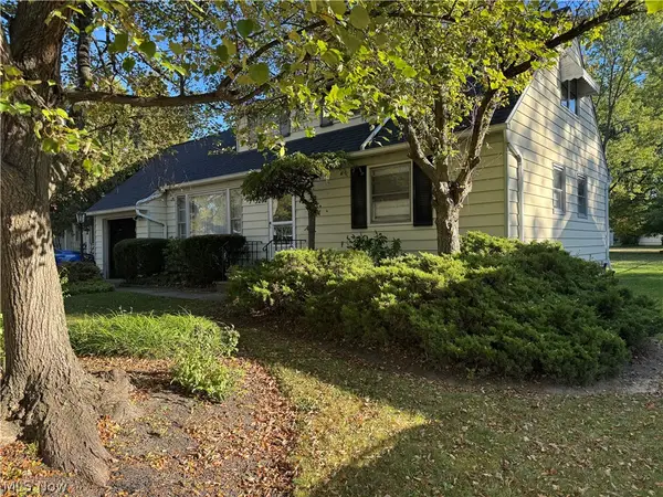 5202 Longton Road, Lyndhurst, OH 44124