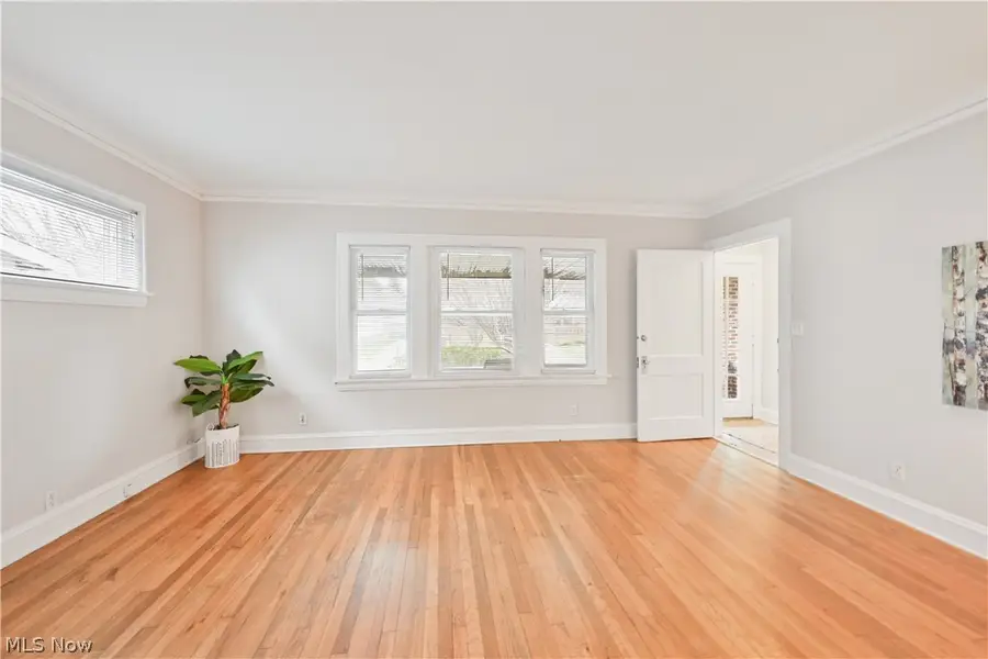 2131 Wascana Avenue, Lakewood, OH 44107 - #3