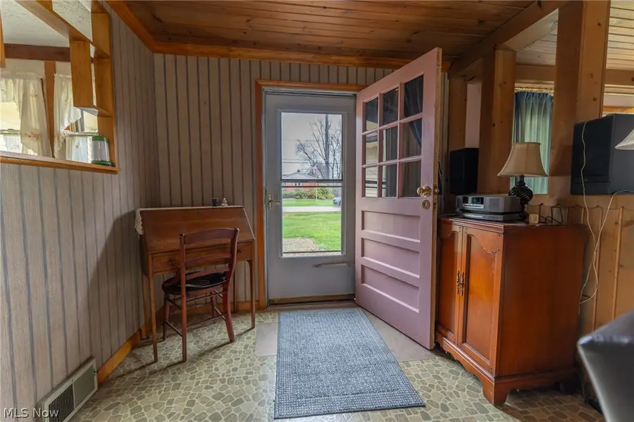 28 Wellesly Boulevard, Painesville, OH 44077 - #3