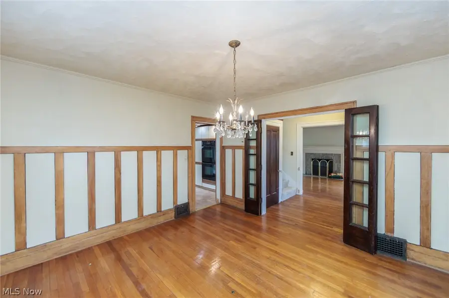 1550 Rydalmount Road, Cleveland Heights, OH 44118 - #3