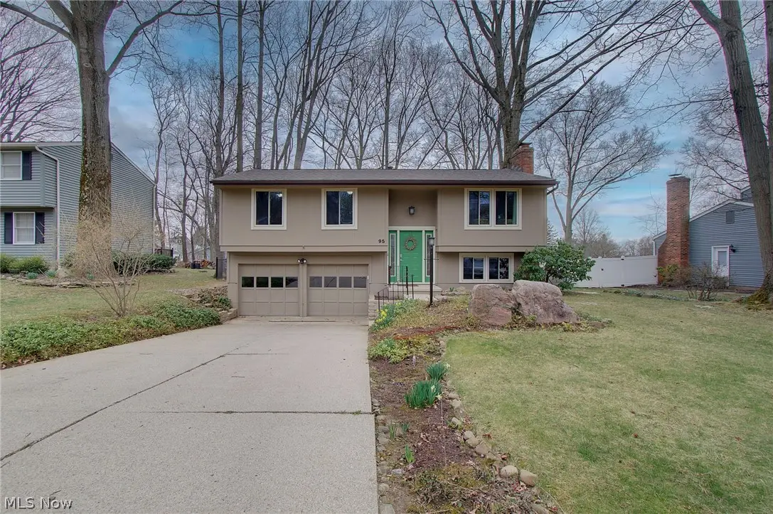 95 Oakhurst Drive, Munroe Falls, OH 44262 - #1
