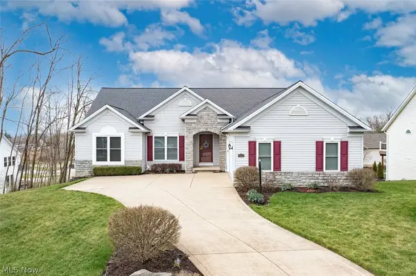 2052 Glenmont Drive, Brunswick, OH 44212