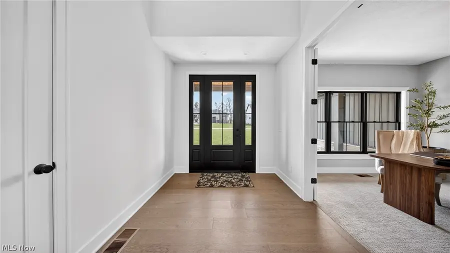 2071 Lanterman Circle, Hinckley, OH 44233 - #3