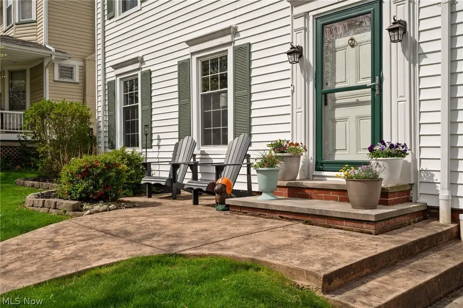 1446 Elbur Avenue, Lakewood, OH 44107 - #2