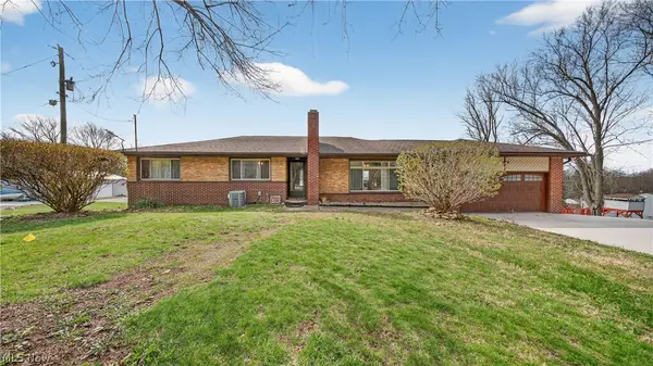 1952 Caroline Avenue, Norton, OH 44203