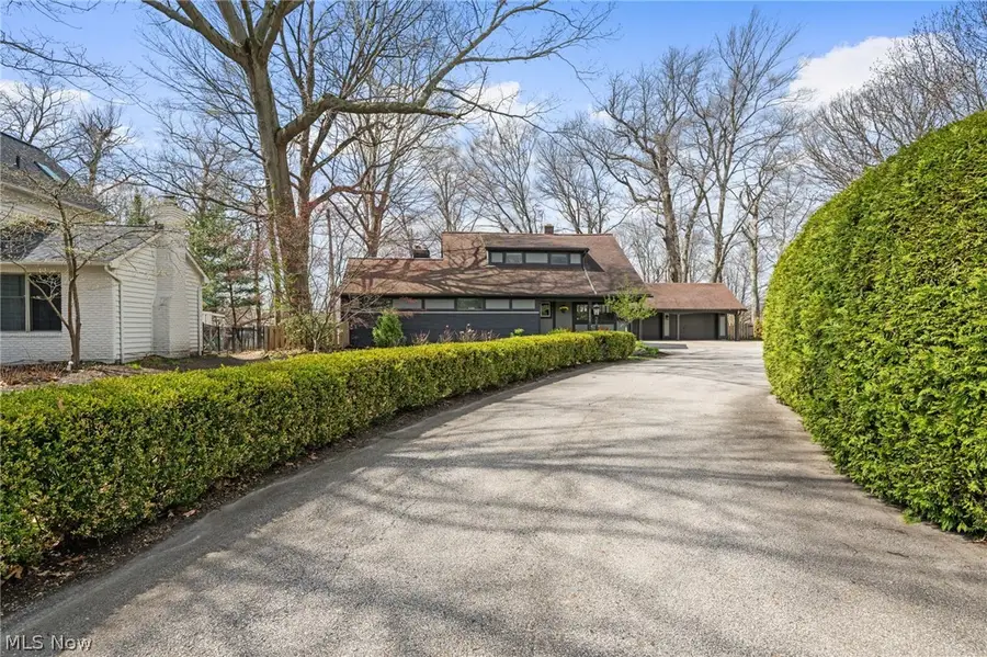 22235 Arbor Cliff Lane, Rocky River, OH 44116 - #2