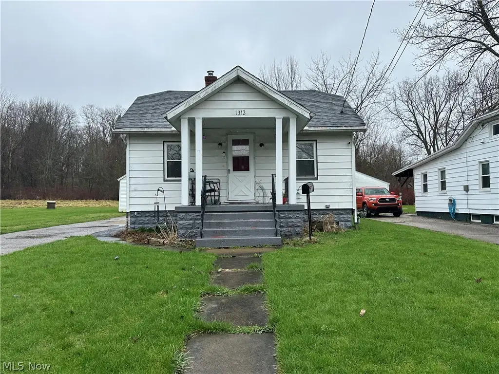 1312 Hamlin Drive, Ashtabula, OH 44004 - #1