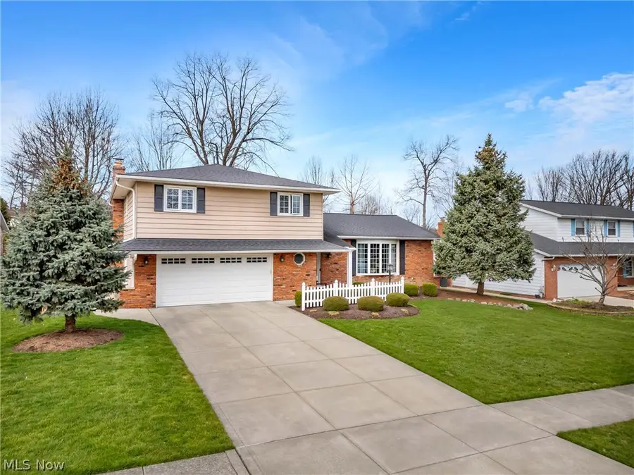 7712 Gerald Drive, Middleburg Heights, OH 44130 - #3