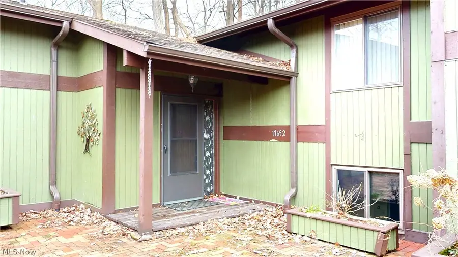 17652 Walnut Trail, Chagrin Falls, OH 44023 - #2