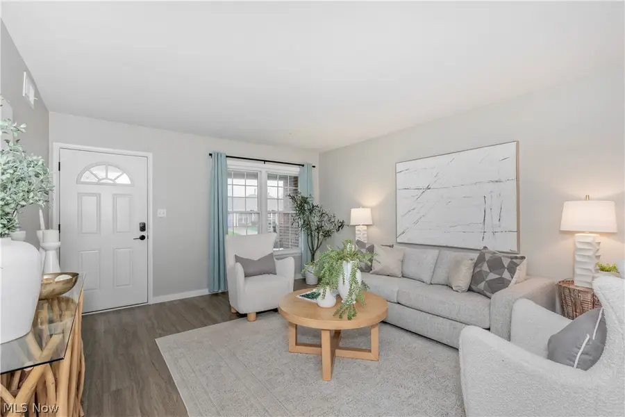 754 Hemlock Drive, Euclid, OH 44132 - #3