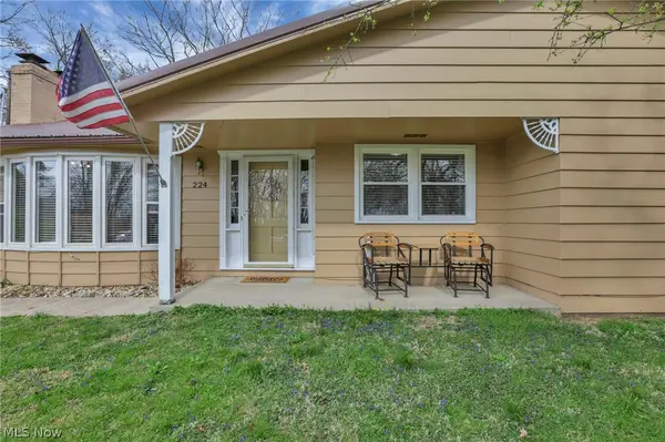 224 Brentwood Drive, Newark, OH 43055