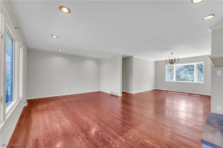 25106 Hazelmere Road, Beachwood, OH 44122 - #2