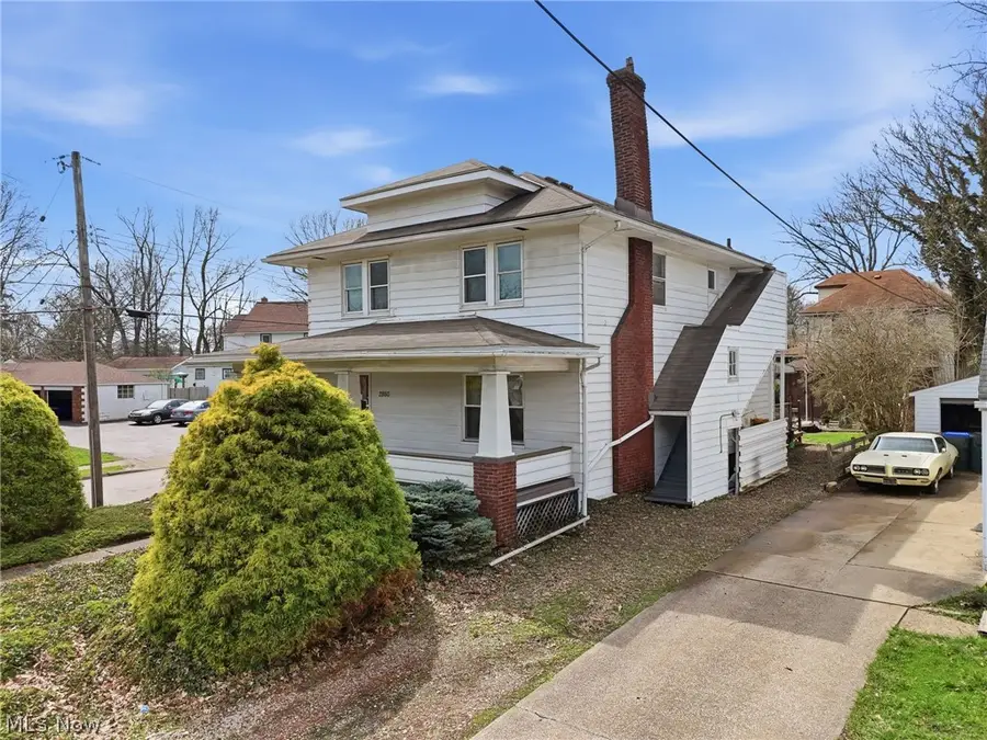 2860 Hudson Drive, Cuyahoga Falls, OH 44221 - #2