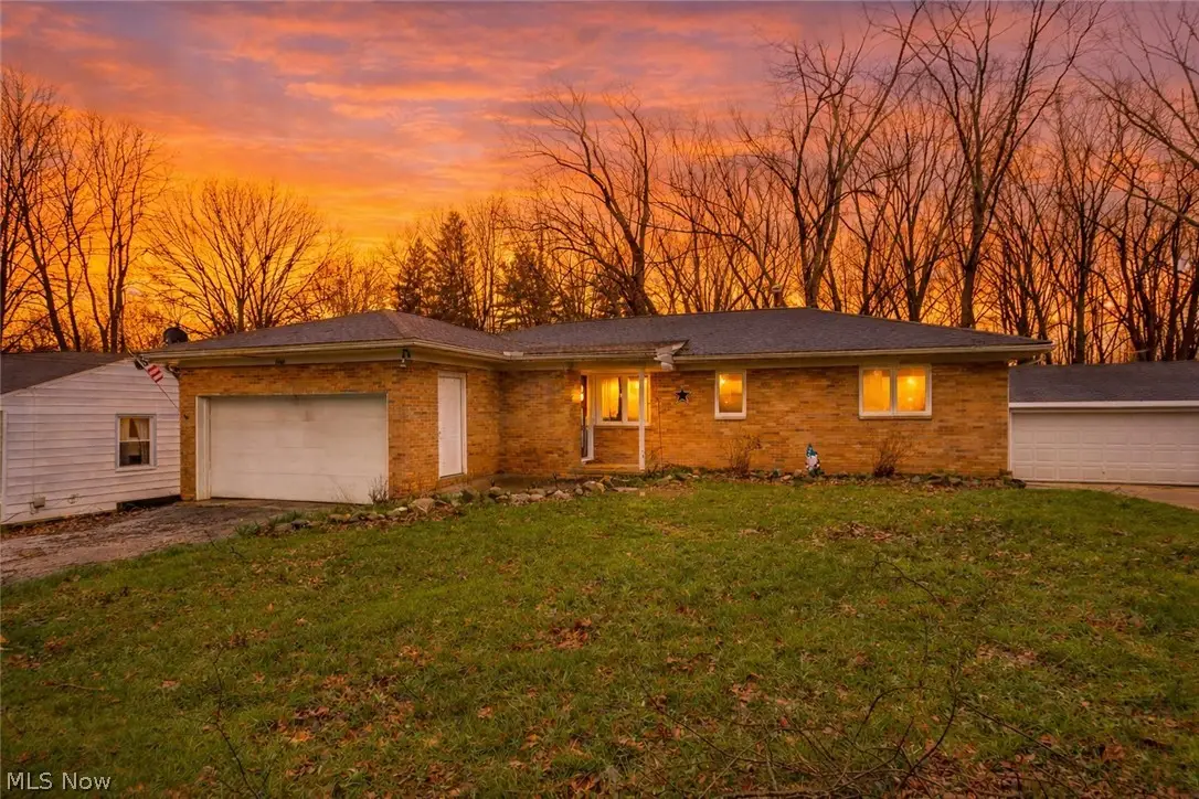 1440 Treasch Drive, Cuyahoga Falls, OH 44221 - #1