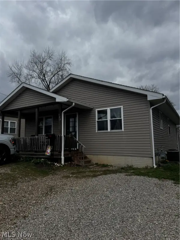 546 Cemetery Street, Coshocton, OH 43812