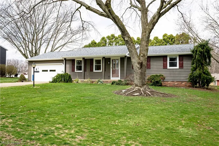 5383 Vermouth Nw Street, North Canton, OH 44720 - #2