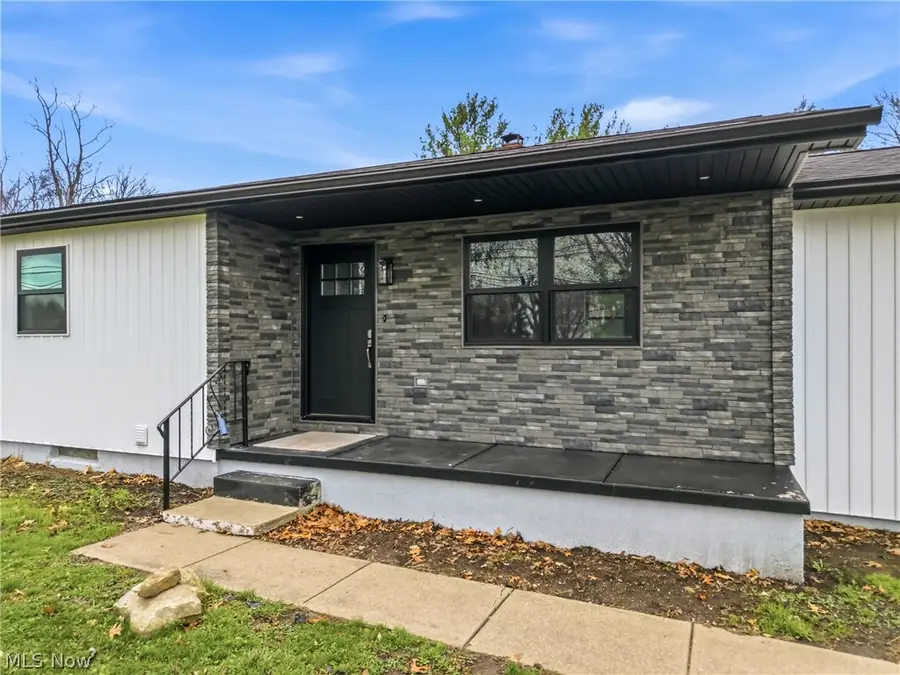 44129 Columbiana Waterford Road, Columbiana, OH 44408 - #2