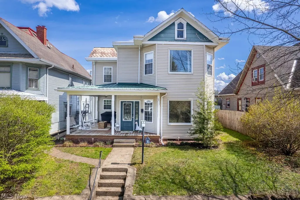 403 Columbia Avenue, Williamstown, WV 26187 - #1