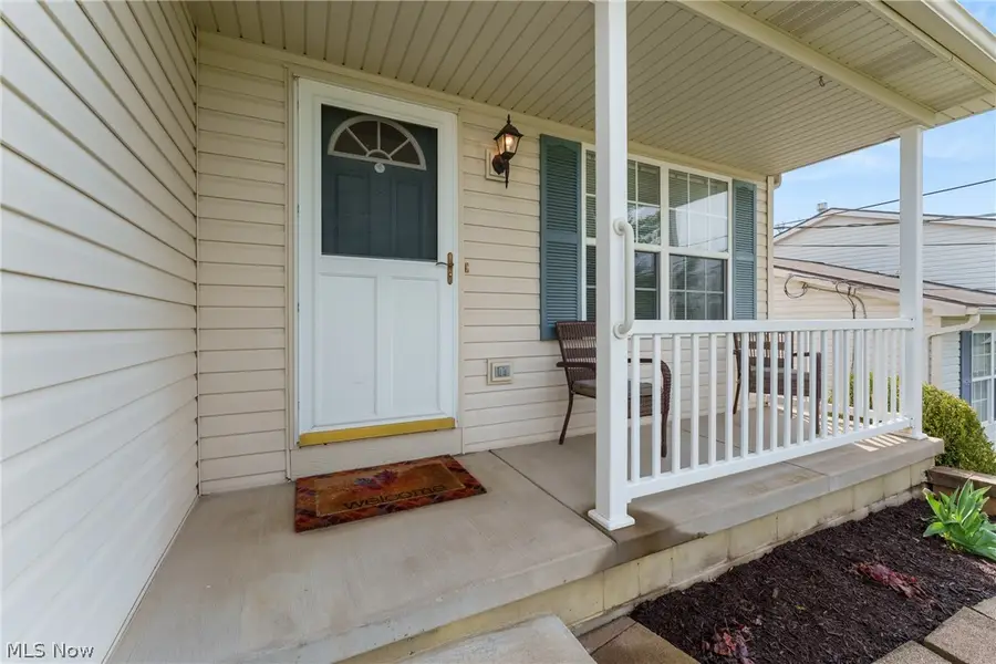 984 Delmont Nw Avenue, Massillon, OH 44647 - #3