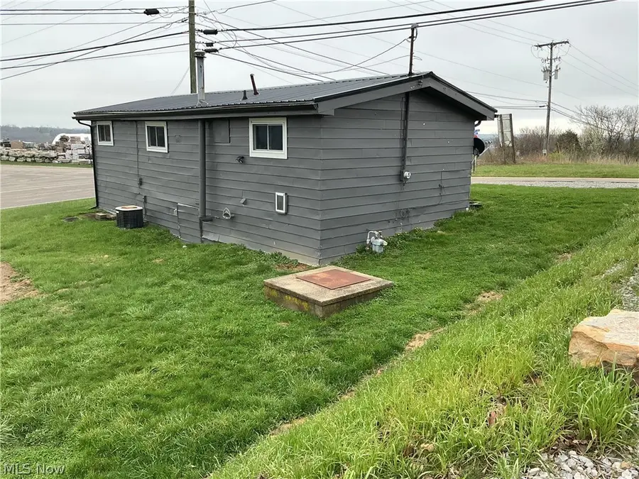 4595 Boggs Road, Zanesville, OH 43701 - #2