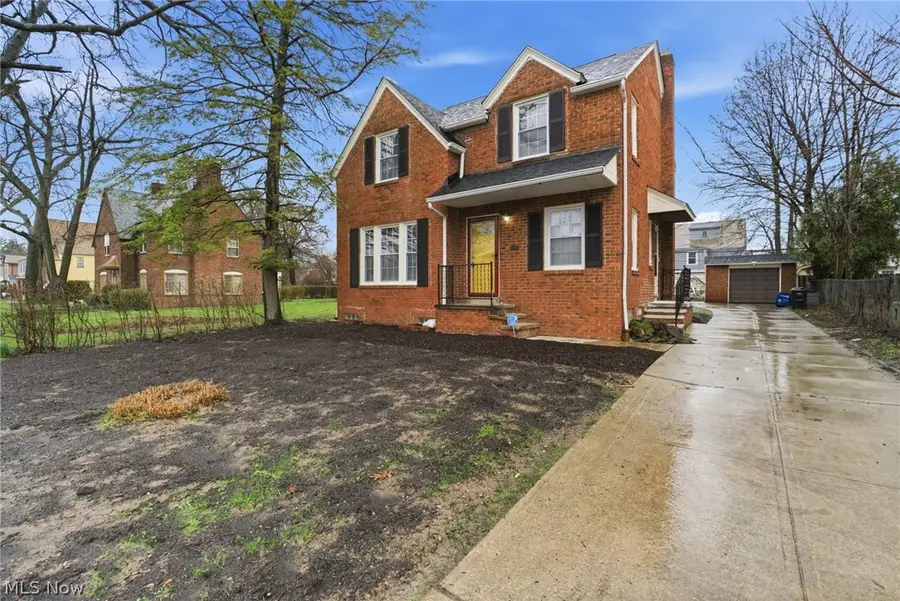 3153 Becket Road, Cleveland, OH 44120 - #3