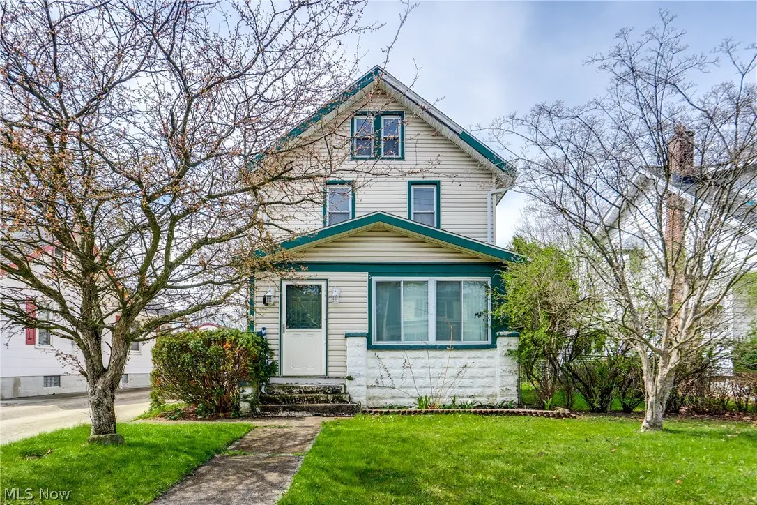 2642 6th Street, Cuyahoga Falls, OH 44221 - #1