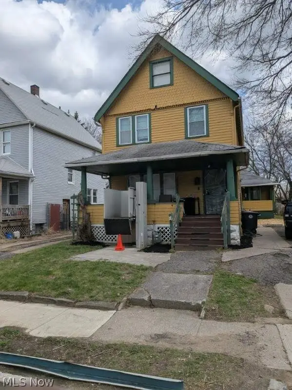 567 E 128th Street, East Cleveland, OH 44108