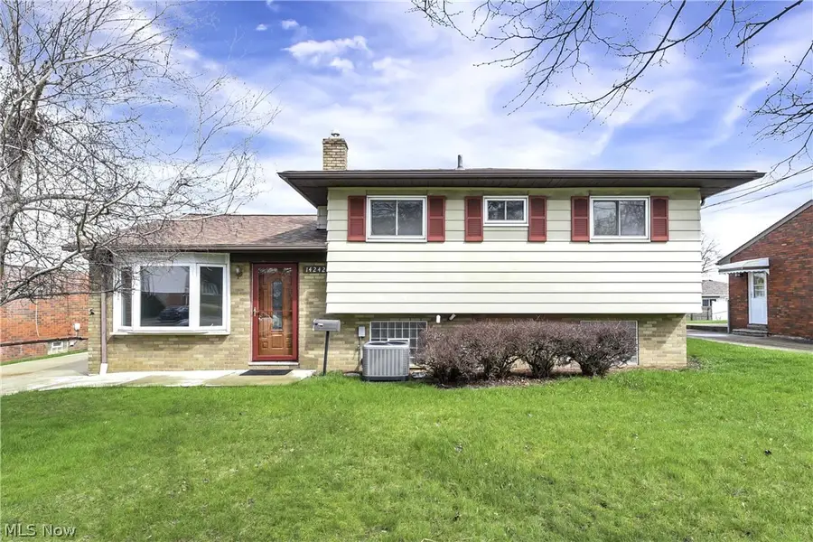 14242 Holland Road, Brook Park, OH 44142 - #2