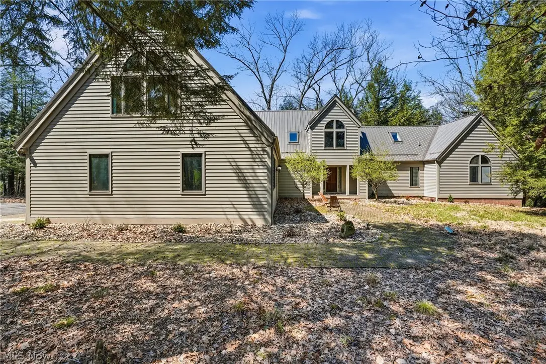 5700 Clingan Road, Struthers, OH 44471 - #1