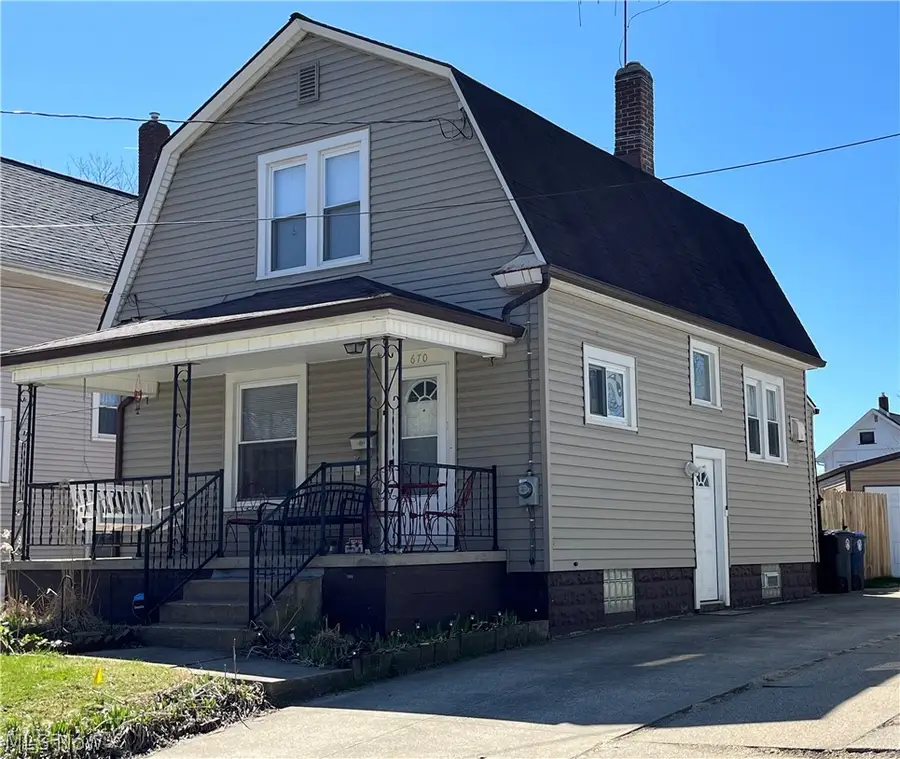 670 Thayer Street, Akron, OH 44310 - #2