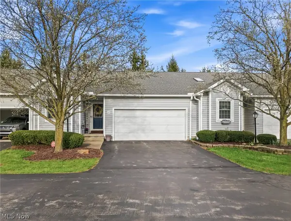 127 Greenfield Nw Oval, Warren, OH 44483