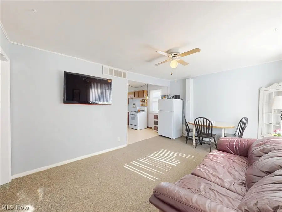 1060 Bryce Avenue, Aurora, OH 44202 - #3