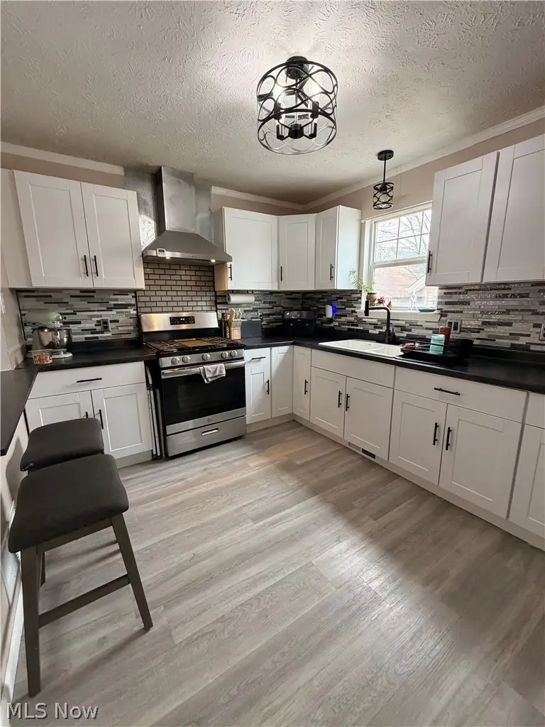 1338 W 89th Street, Cleveland, OH 44102 - #2