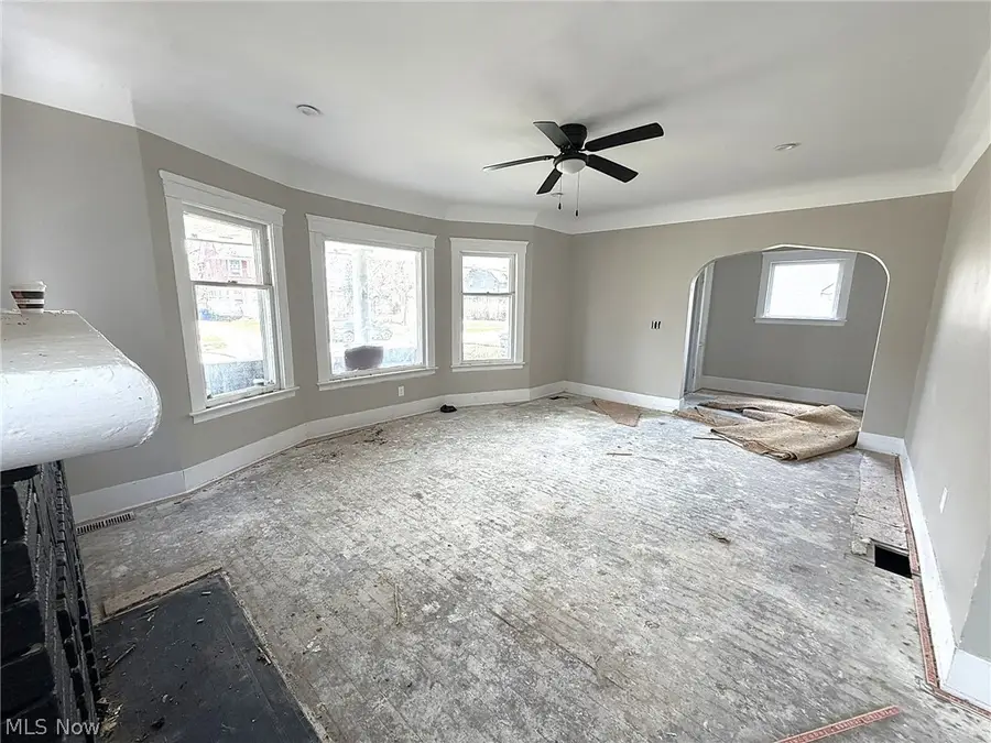 10712 Grantwood Avenue, Cleveland, OH 44108 - #3