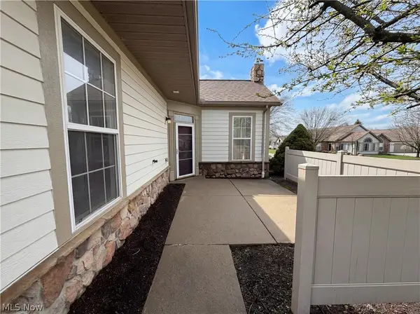 554 Crossings Circle, Tallmadge, OH 44278