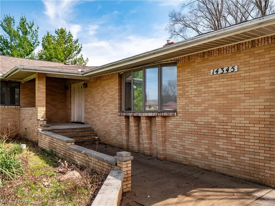 14345 W Sprague Road, Strongsville, OH 44136 - #3